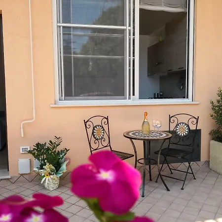 Affittacamere Tiny House Naxos Giardini Naxos